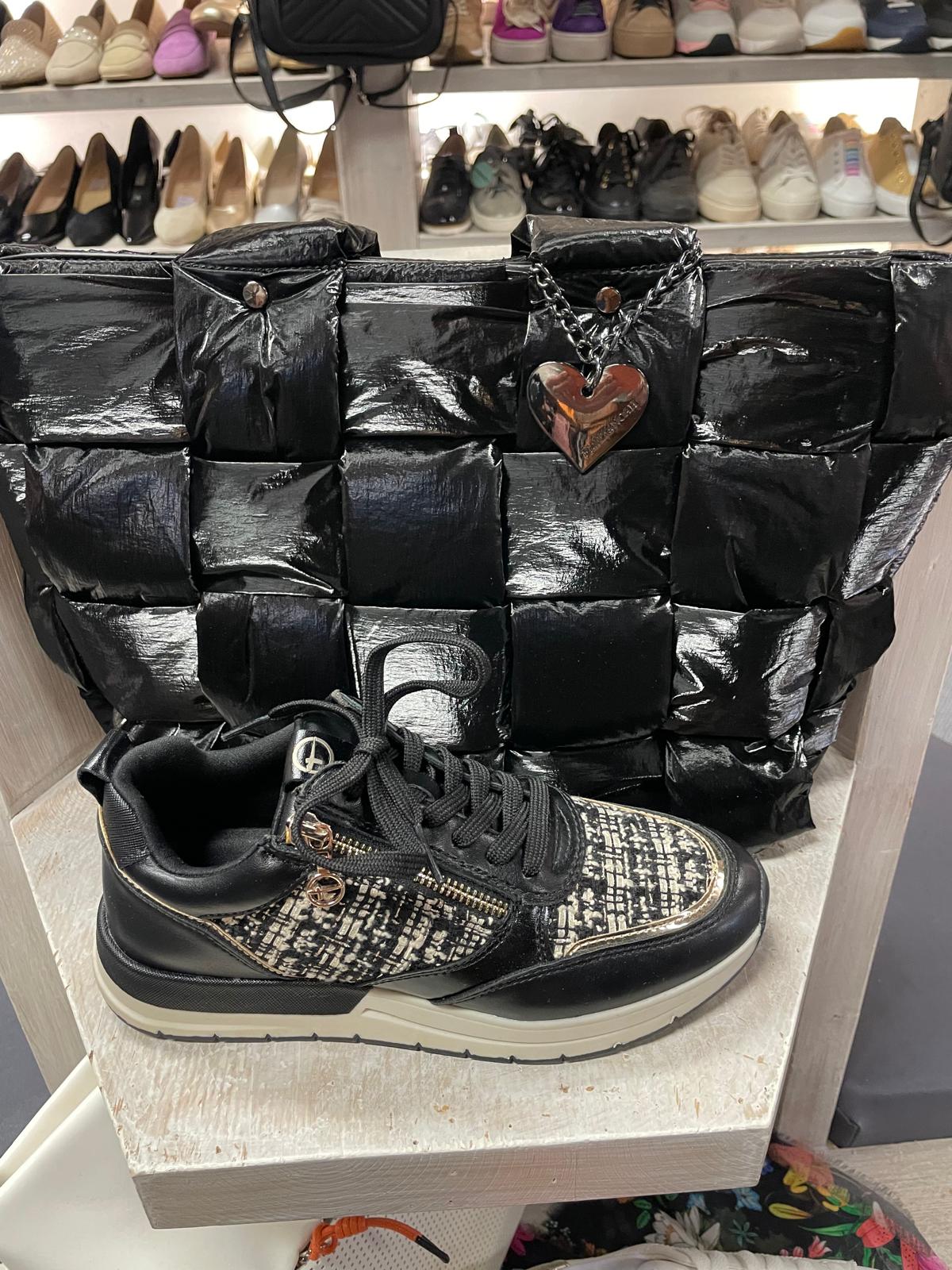 Damenschuhe bei Schuhhaus Öfner in Zirl - Bild 11